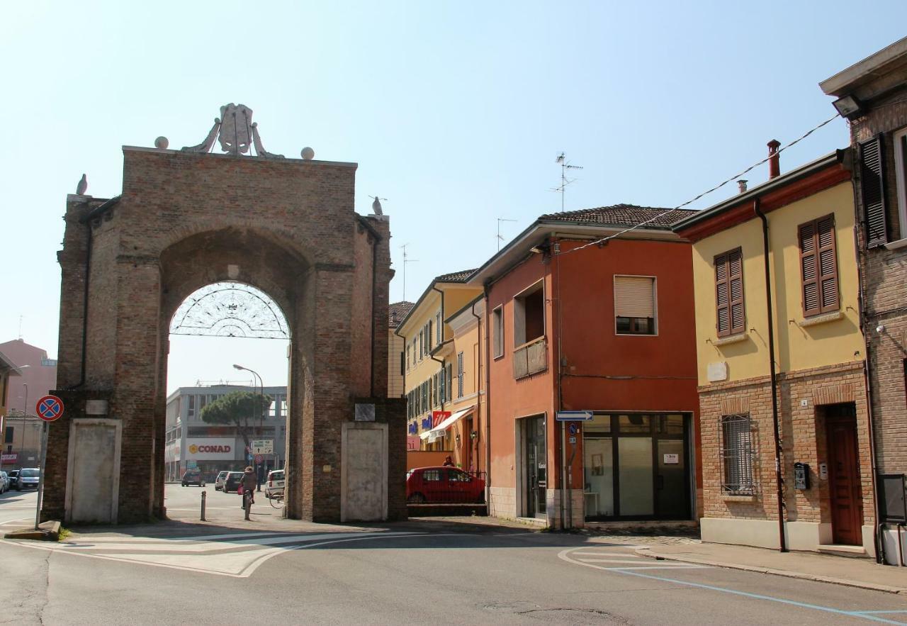 Via Di Roma 4 Apartman Ravenna Kültér fotó